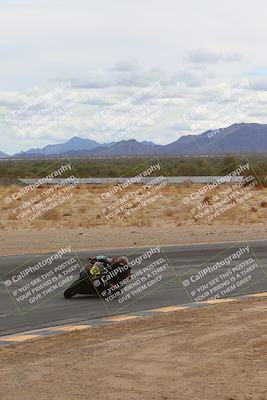 media/Feb-07-2025-CVMA Friday Practice (Fri) [[7034960ba2]]/4-Racer 4/Session 5 (Turn 10 Inside)/